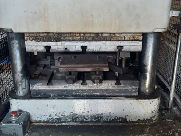 Macchinari stampaggio gomma e plastica Modena