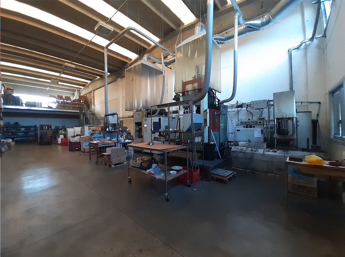 Macchinri per stampaggio gomma e plastica Reggio Emilia