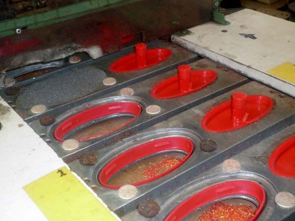 Produzione articoli in plastica su misura Modena